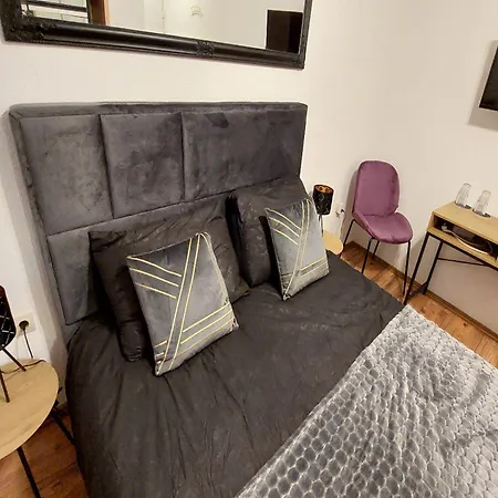 Argo Πανσιόν Cres