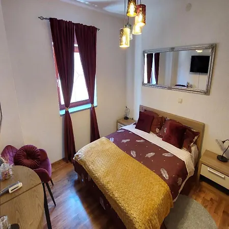 Argo Guest house